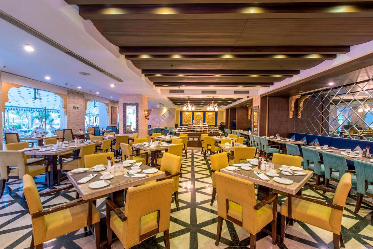 Radisson Blu Udaipur Palace Resort & Spa Exterior foto
